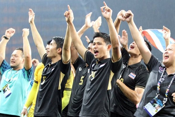 Tin HOT tối 23/11: Sốc - Công khai trận đấu bán độ tại SEA Games 29