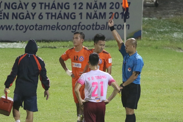 Vòng 26 V-League: Số cầu thủ bị treo giò nhiều kỷ lục
