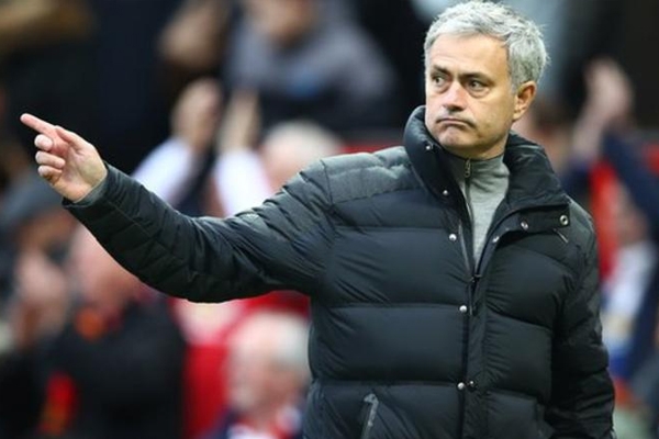 Tin tức MU: Định đoạt số phận 4 cầu thủ, Mourinho ‘chốt’ tương lai