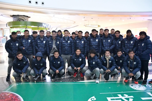 U23 Thái Lan đã gặp khó lại còn đen tại VCK U23 châu Á