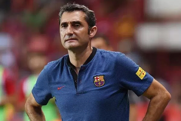 Chuyển nhượng tối 13/1: Barca chia tay cầu thủ đầu tiên