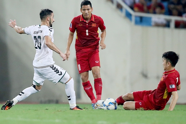 Goal tiến cử đội hình ĐTVN đấu Jordan cho thầy Park