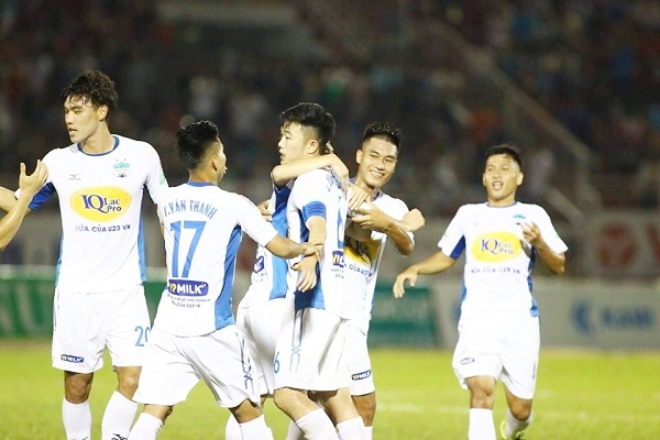 Tin HOT trưa 22/4: HAGL làm điều đặc biệt tại V-League