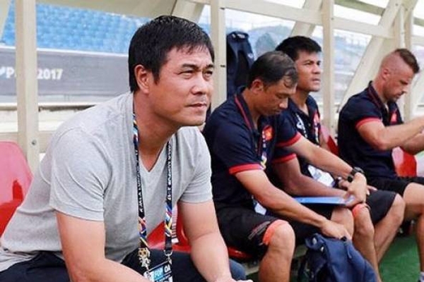 Chủ tịch Hữu Thắng bức xúc với VPF và VFF