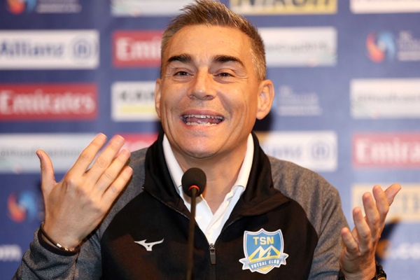HLV Miguel Rodrigo: “Thái Sơn Nam sẽ chơi tấn công trước Jeonju FC”