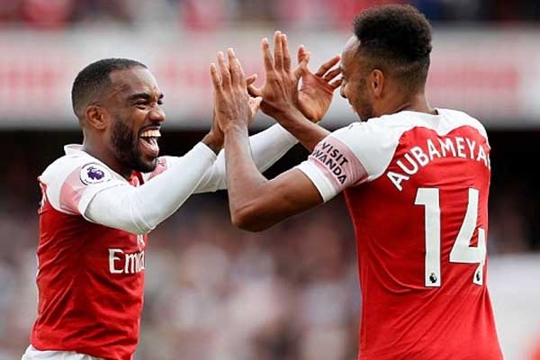 Webeck ‘nổ súng’, Arsenal có chiến thắng đầu tiên