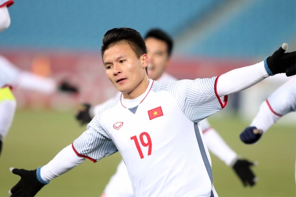 Chuyên gia: 'Quang Hải không nên đi theo con đường của HAGL'
