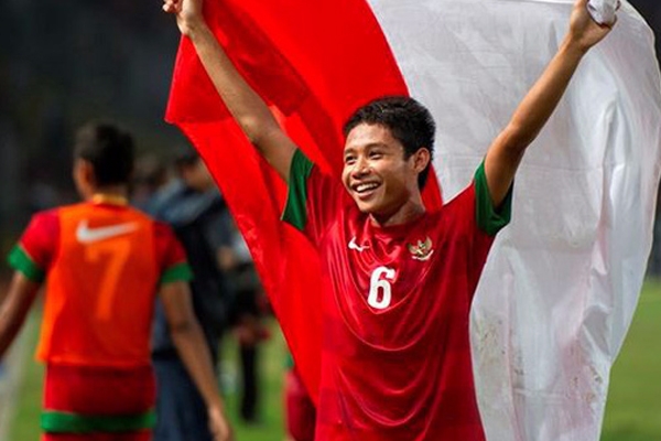 “Messi Indonesia”: Sau Tây Ban Nha là cơ hội sang Nhật Bản