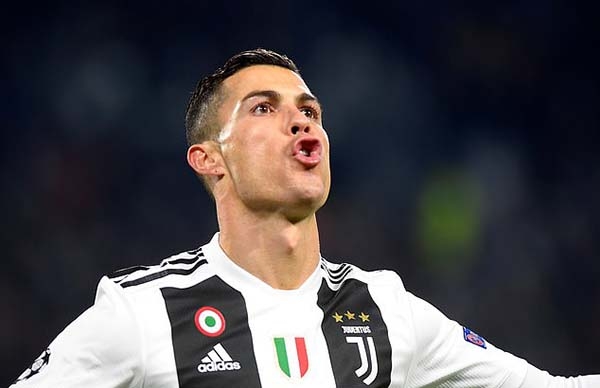 Ronaldo cán cột mốc chưa từng có trong lịch sử Champions League