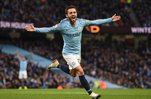 Sterling “nổ súng”,  Man City dễ dàng đánh bại Bournemouth
