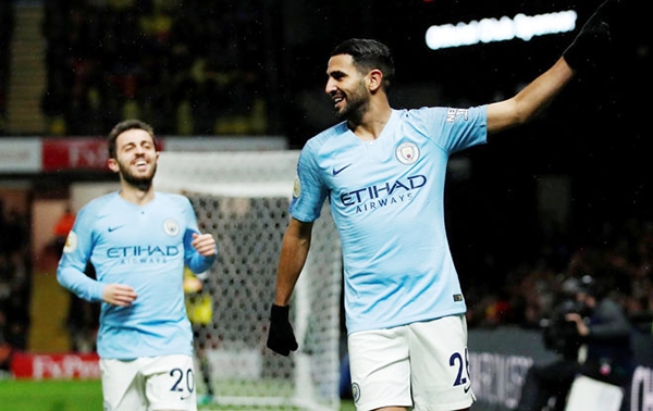 Thắng kịch tính Watford, Man City xây chắc ngôi đầu