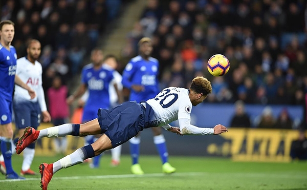 Dele Alli lập công, Tottenham thắng cách biệt Leicester City