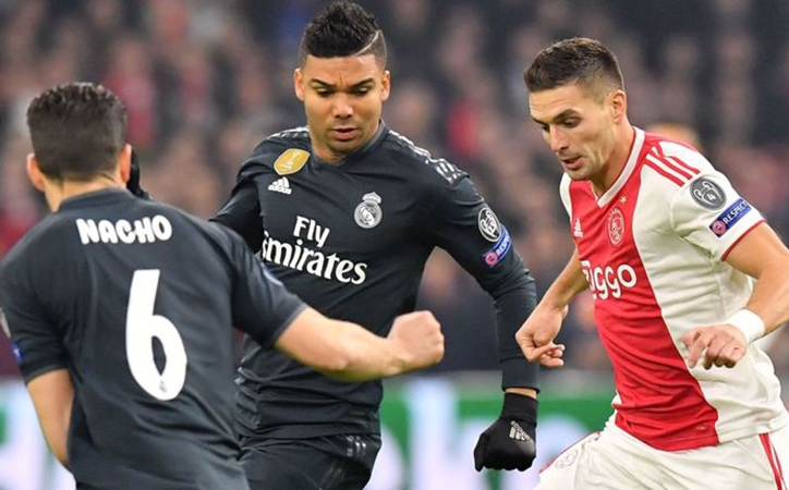 Real Madrid vượt qua Ajax ngay trên sân khách