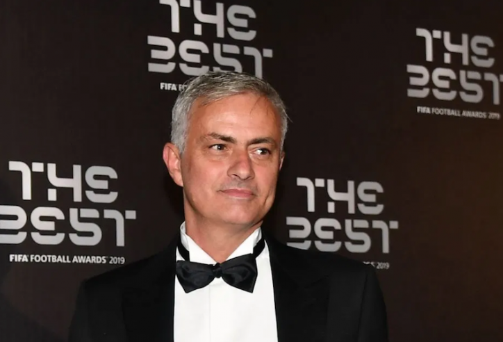 HLV Mourinho ráo riết chuẩn bị cho bến đỗ mới