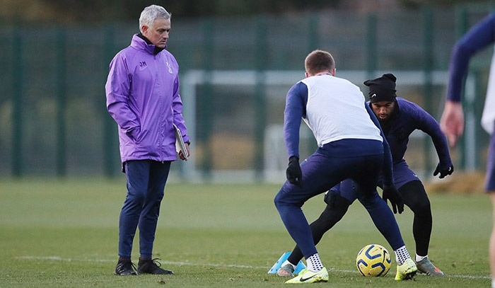 Buổi tập đầu tiên của Tottenham dưới thời HLV Mourinho