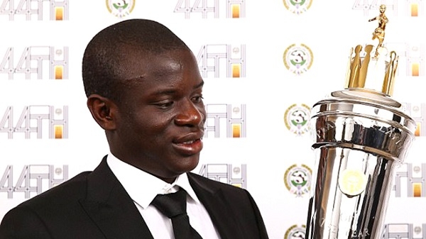 Chelsea vô địch, Kante lập thành tích cực khủng