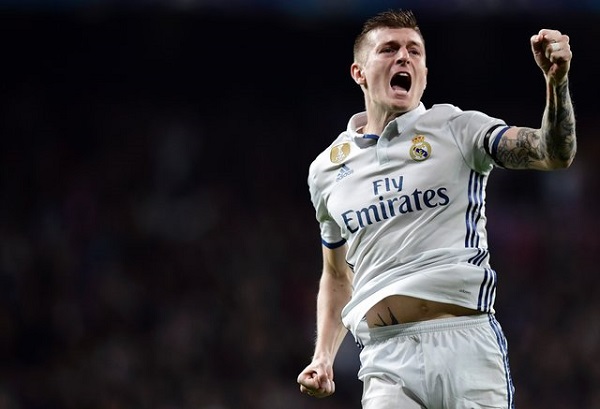 Huyền thoại Barca muốn chiêu mộ sao 'bự' Real
