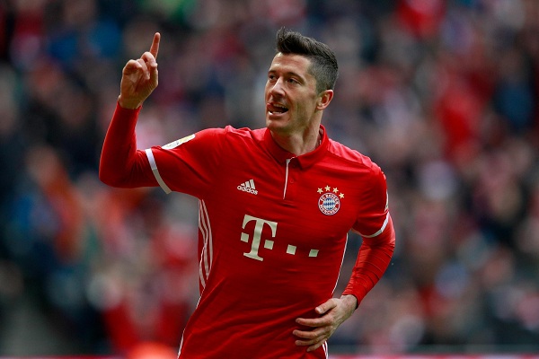 HLV Ancelotti chốt tương lai của Lewandowski 