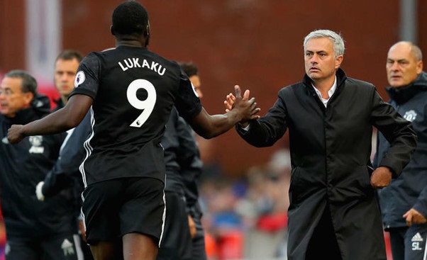 Tin HOT MU: Mourinho có động thái sốc với fan đội nhà