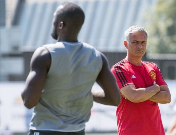 Mourinho tiết lộ cái tên mà các cầu thủ khác của MU phải noi gương