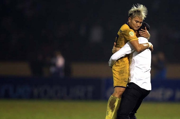 Chia tay SLNA, Phi Sơn gia nhập CLB đá AFC Champions League?