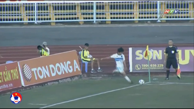 Nhường hẳn thế trận, U21 Yokohama vẫn có bàn thắng ở phút cuối 