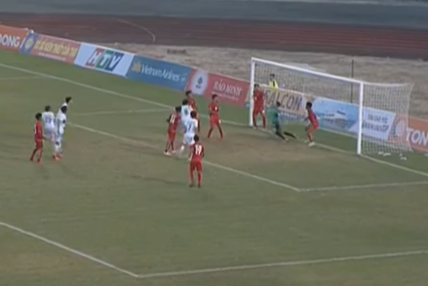 U21 Yokohama tiếp tục 'bán hành 5 sao' cho thủ môn Myanmar 