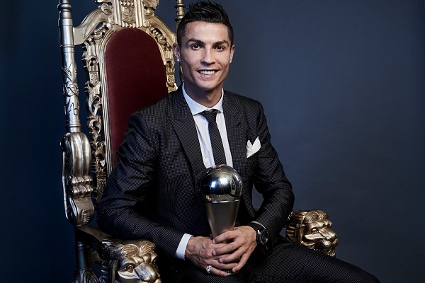 Ronaldo 2017: Cơn bội thu danh hiệu trước ngày tàn cuộc
