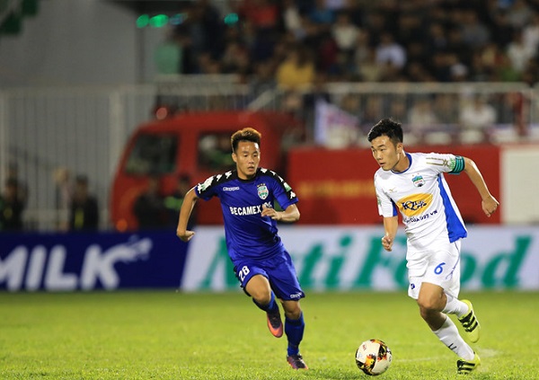V.League lập kỷ lục mới, HAGL top 1 về sức hút với NHM