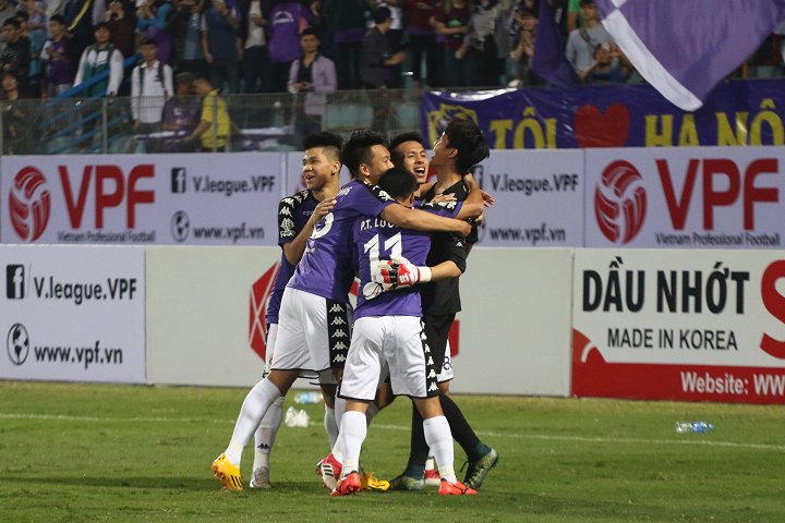 Đội hình ra sân Hà Nội FC đấu HAGL: Bất ngờ Phí Minh Long