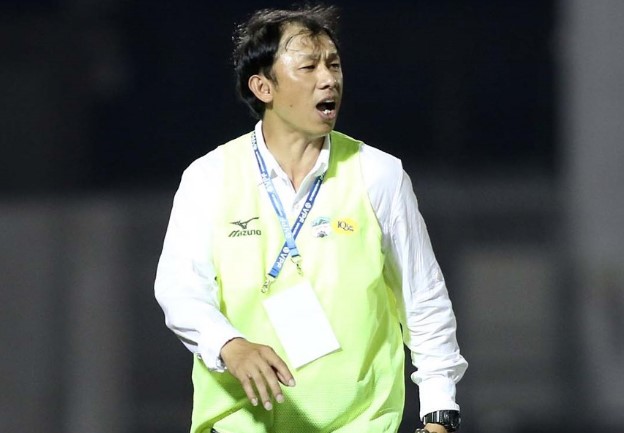 Thua sốc 0-3, HLV HAGL vẫn hết lời khen ngợi 1 cái tên