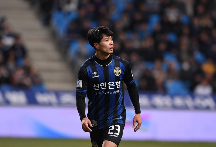Báo Hàn Quốc: 'Công Phượng hot như Park Ji Sung và Son Heung Min'
