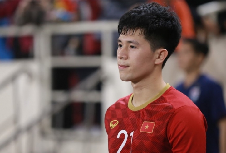 Trung vệ 'săn tây' Đình Trọng ngại phải đối đầu với Văn Toàn
