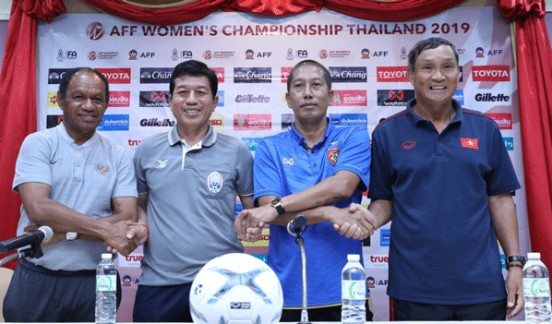HLV Mai Đức Chung: 'Việt Nam tôn trọng Thái Lan, Indonesia'