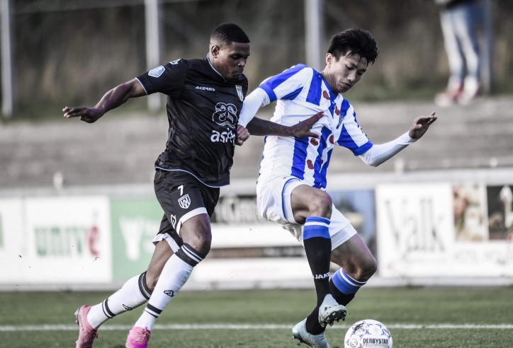 Heerenveen cân nhắc 3 ngày chốt tương lai của Văn Hậu