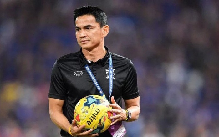 Kiatisak từng 'khóc thét' trước 2 trung vệ lừng danh BĐVN