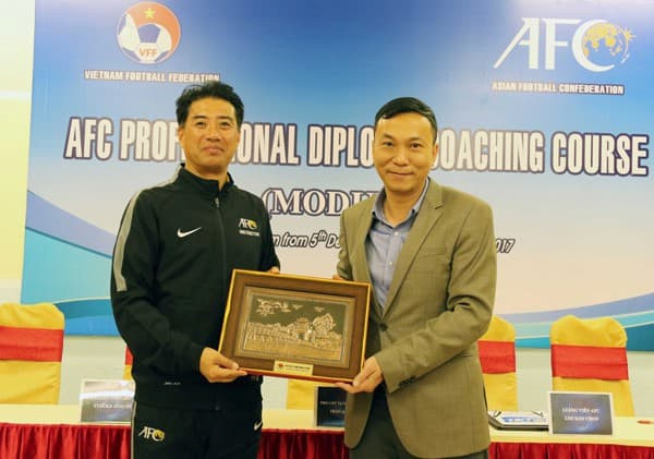 Lộ thời điểm VFF ra mắt tân GĐKT thay ông Gede