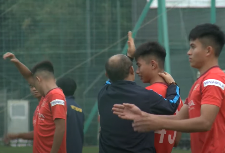 VIDEO: HLV Park luyện 'thiết đầu công' cho U22 Việt Nam