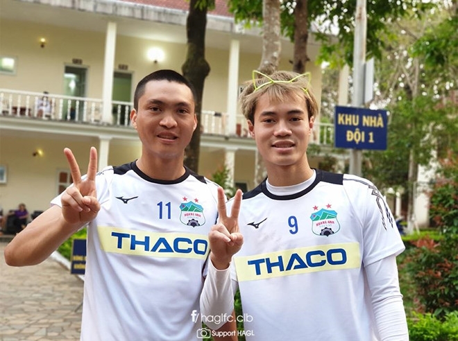VIDEO: Cựu HLV Thái Lan nhận định sốc về Tuấn Anh, Văn Toàn