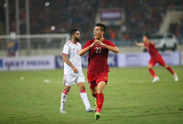 Cựu HLV Thái Lan: 'UAE được chọn, ĐT Việt Nam sẽ gặp bất lợi'
