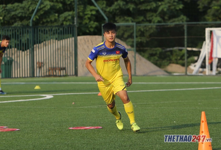 Duc Chinh shines, Vietnam U22 tie with UAE