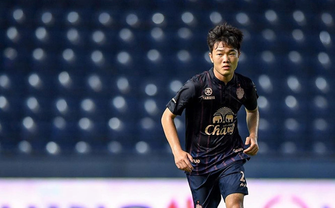 Buriram vs Muangthong: Văn Lâm đang chờ đó Xuân Trường