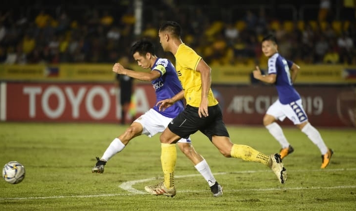Các cầu thủ Hà Nội FC đã về đến Việt Nam sau chuyến 'hành xác'