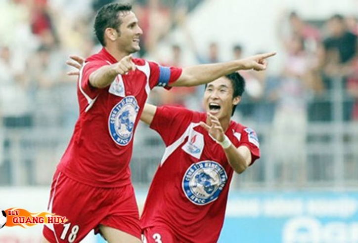 VIDEO: Đây có phải pha đá phạt 'phiêu' nhất lịch sử V-League?