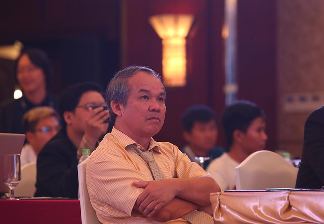 Bầu Đức: 'HAGL xuống hạng cũng chẳng sao cả'