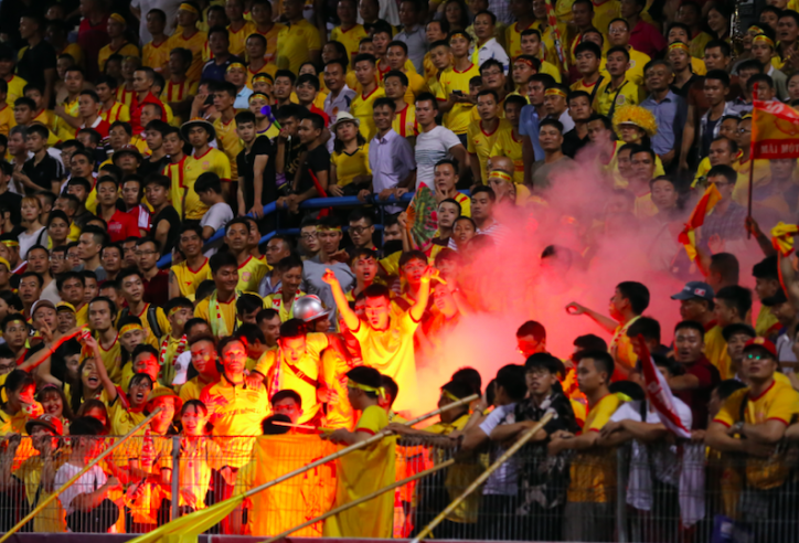 Hà Nội FC bị phạt treo sân Hàng Đẫy đến hết mùa giải