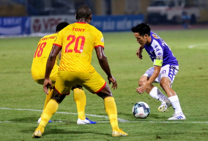 HLV Park Hang Seo sẽ dự khán trận đấu nào ở vòng 1 V-League?
