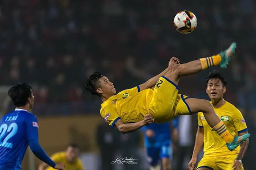 SLNA vs Bình Dương: Chờ Phan Văn Đức so tài Tiến Linh