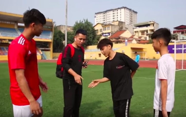 'Ronaldo Hà Nội' giành chiến thắng trước Phan Văn Đức