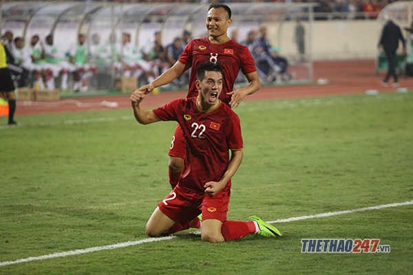 HLV Philippe Troussier: 'Việt Nam không thiếu tiền đạo'